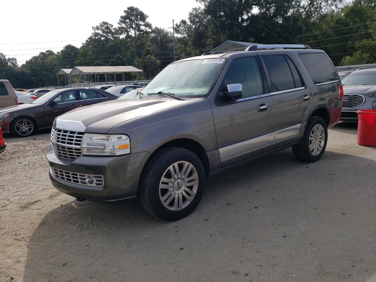 LINCOLN NAVIGATOR 2012