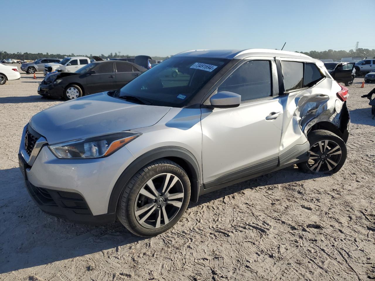 NISSAN KICKS SV 2020