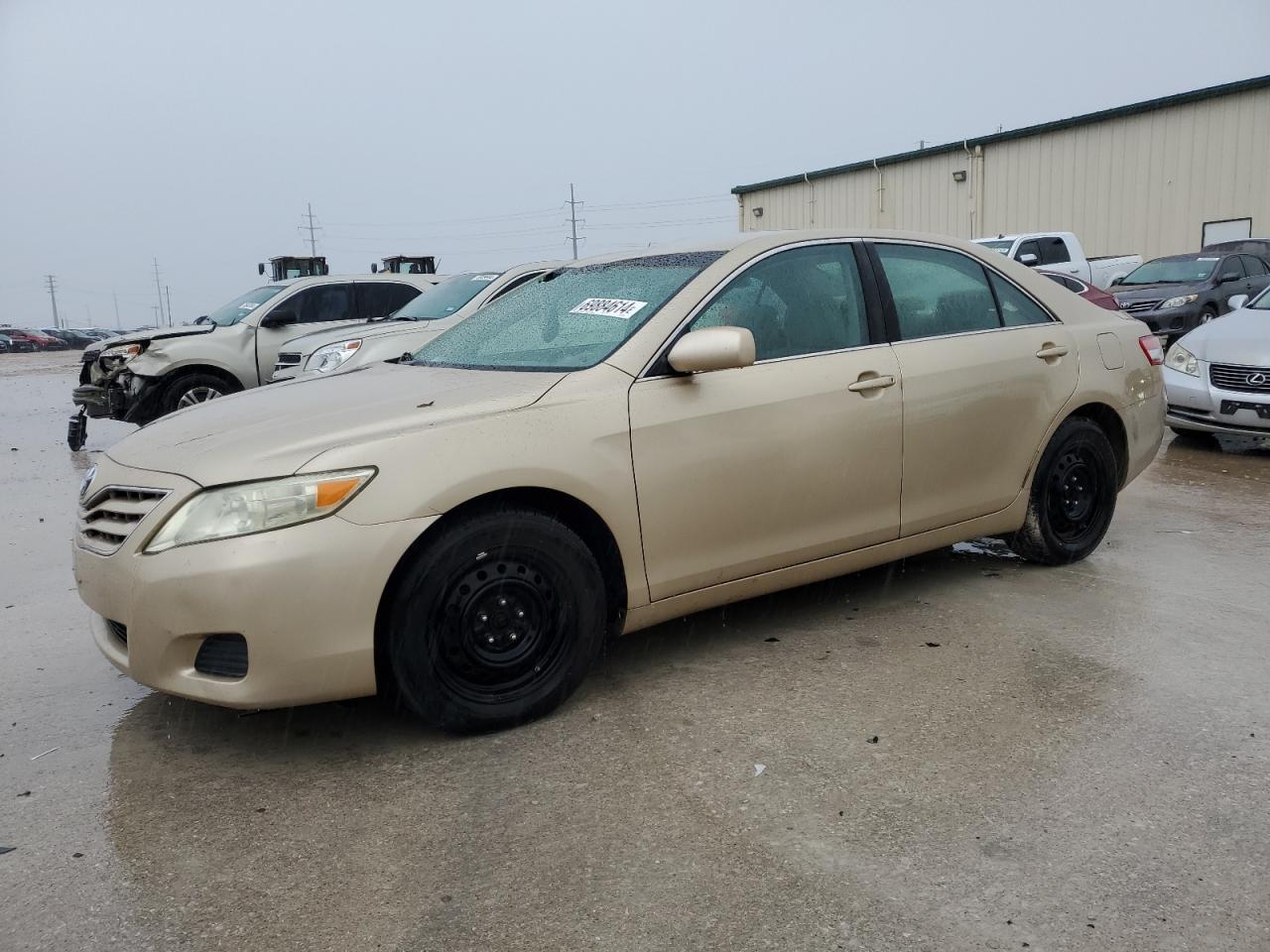 TOYOTA Camry Base 2011