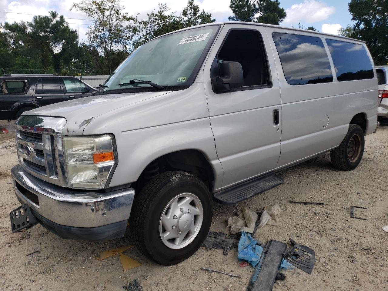 FORD Econoline 2011