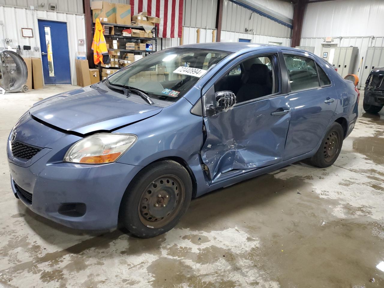 TOYOTA Yaris 2010