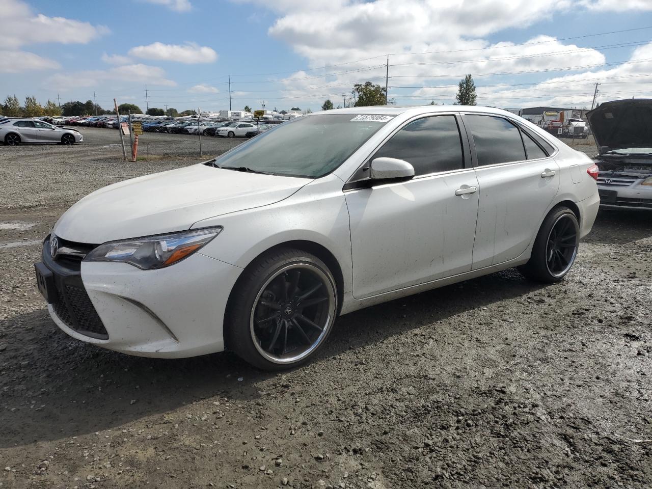 TOYOTA CAMRY LE 2017