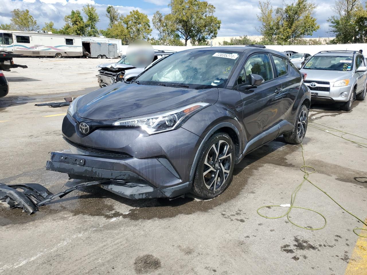 TOYOTA C-HR XLE 2019