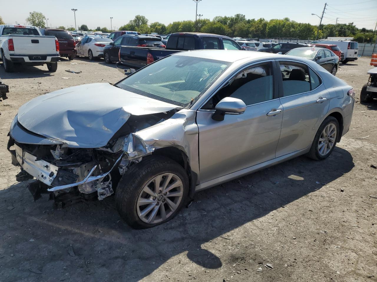 TOYOTA CAMRY LE 2021