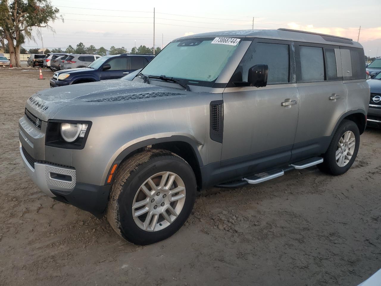 LAND ROVER DEFENDER 1 2023