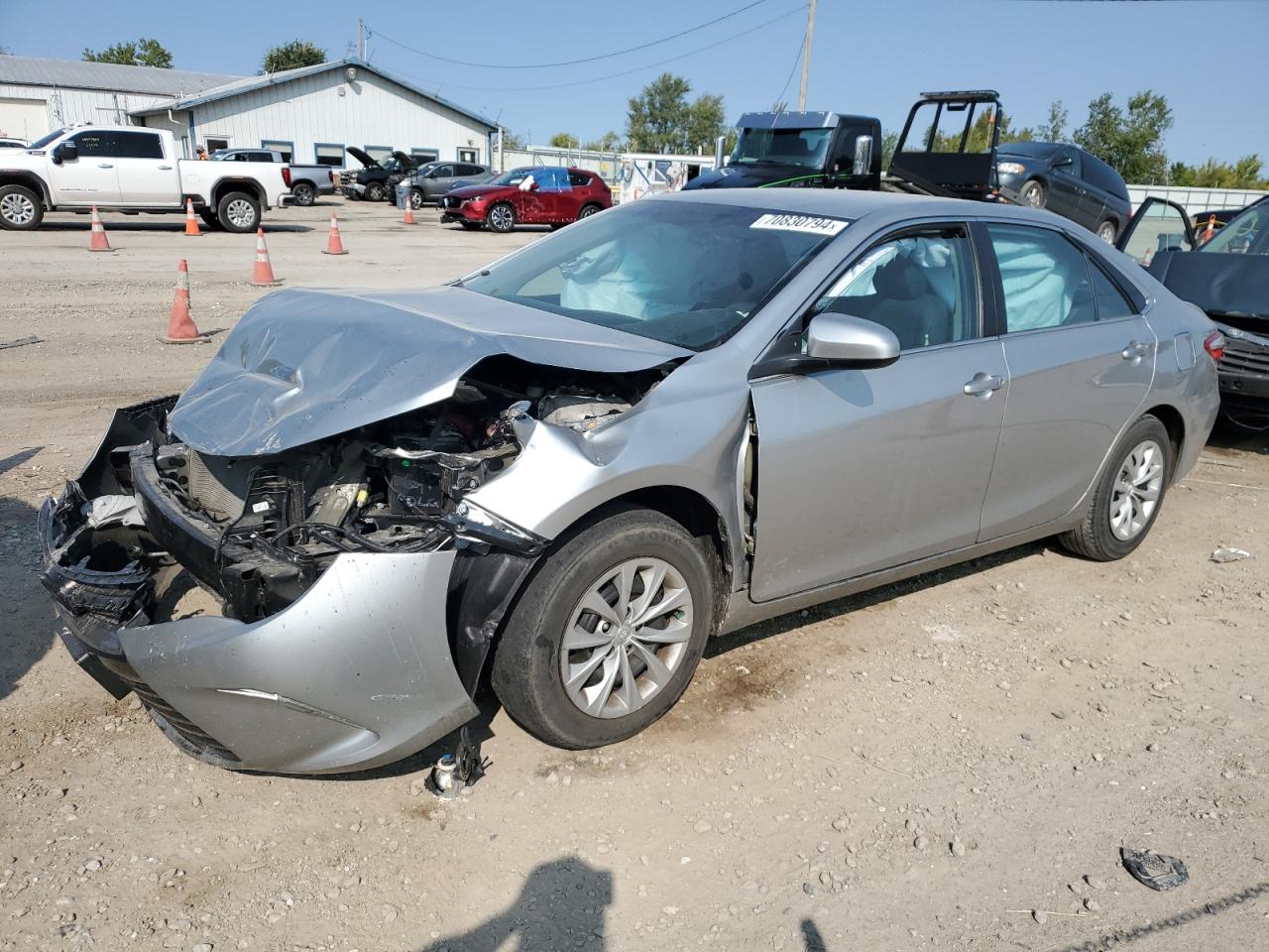 TOYOTA CAMRY LE 2017
