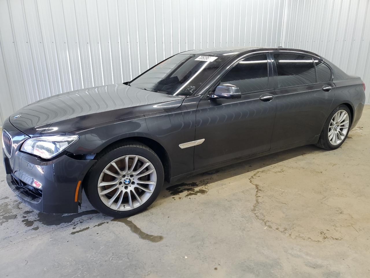 BMW 750 LXI 2015