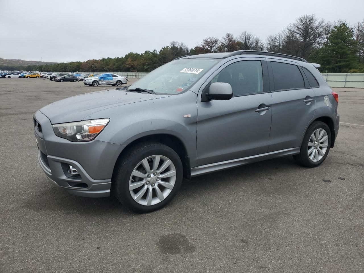 MITSUBISHI OUTLANDER 2011