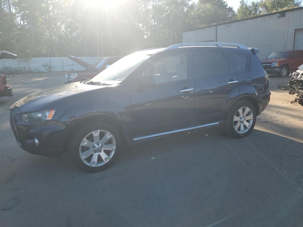 MITSUBISHI Outlander 2013