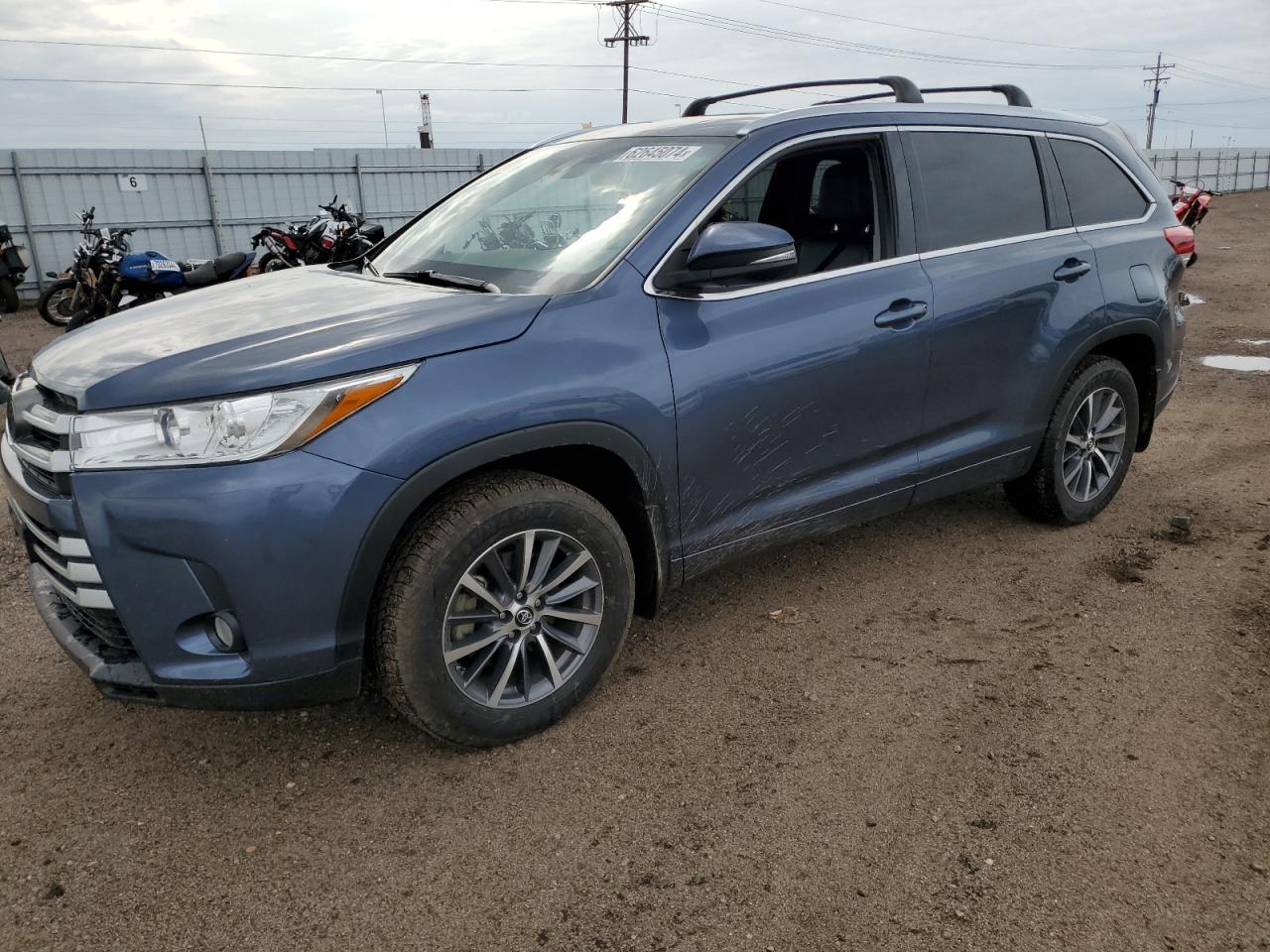 TOYOTA HIGHLANDER 2017