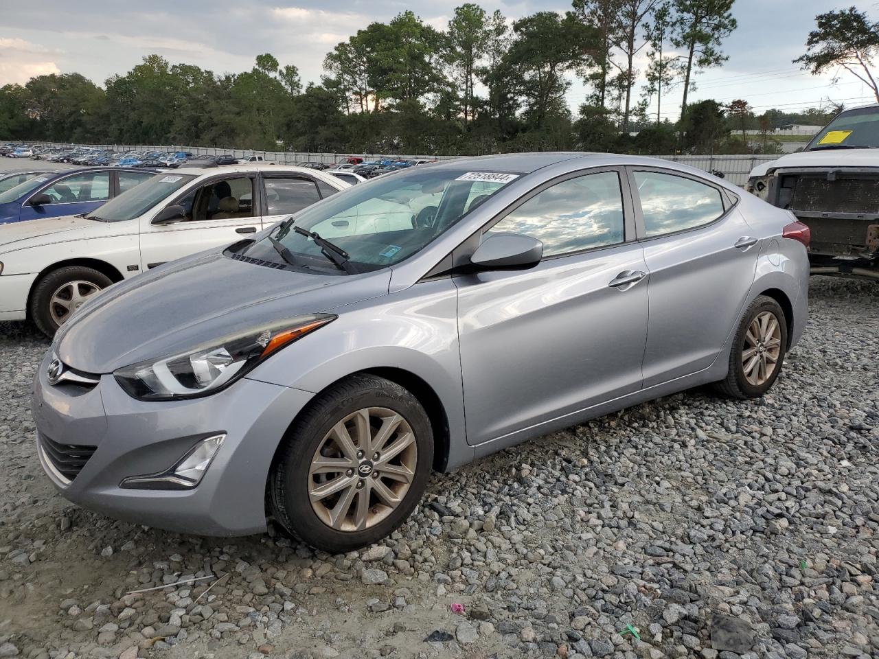 HYUNDAI ELANTRA SE 2015