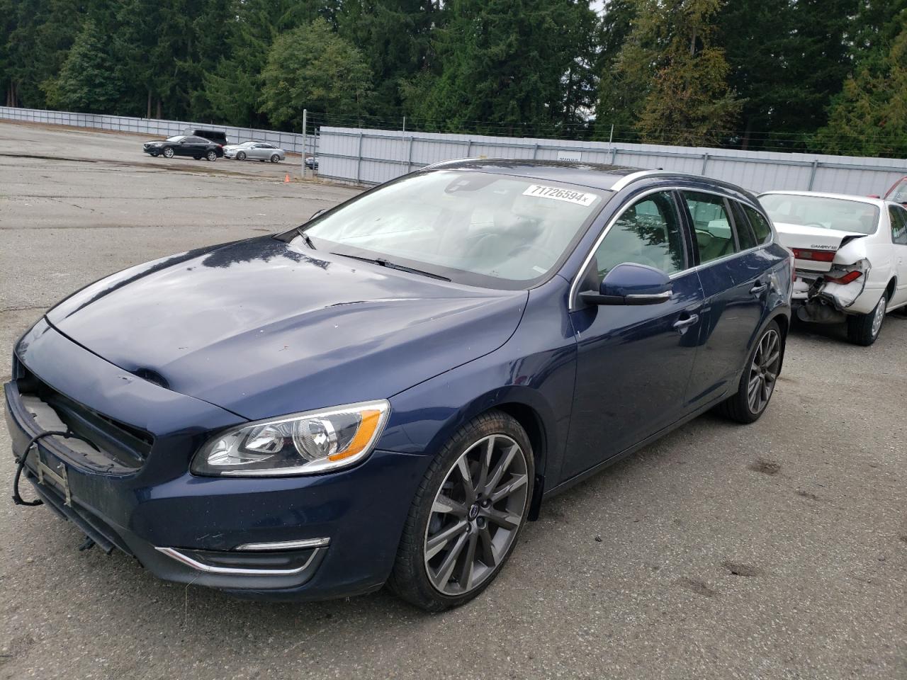 VOLVO V60 Premie 2015
