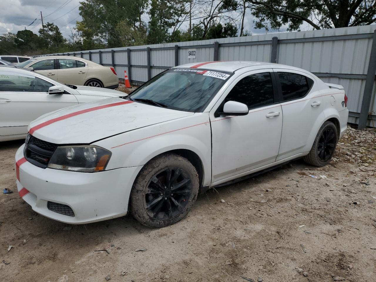 DODGE AVENGER 2014