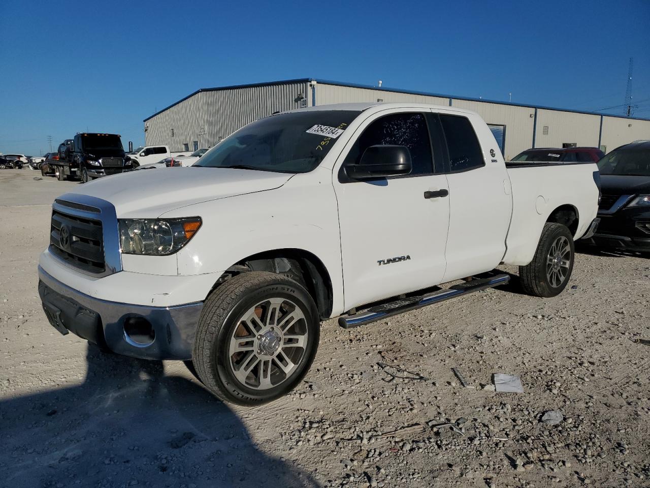 TOYOTA TUNDRA DOU 2013