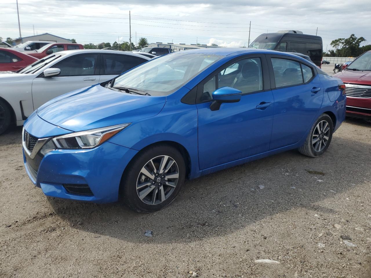 NISSAN VERSA 2021