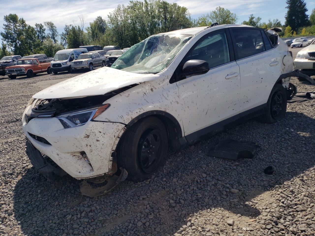 TOYOTA RAV4 LE 2017