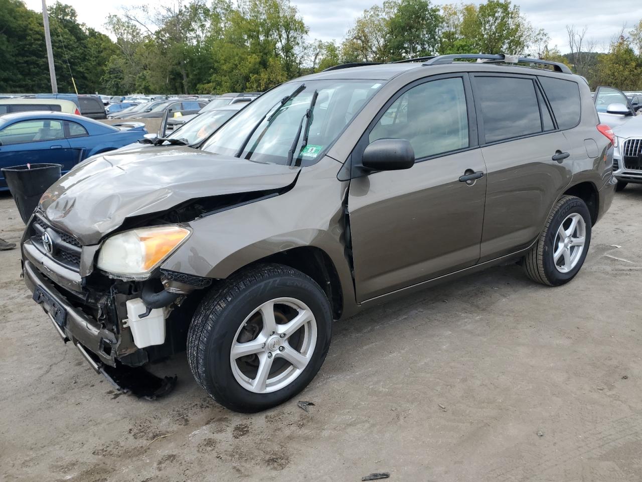 TOYOTA RAV4 2010