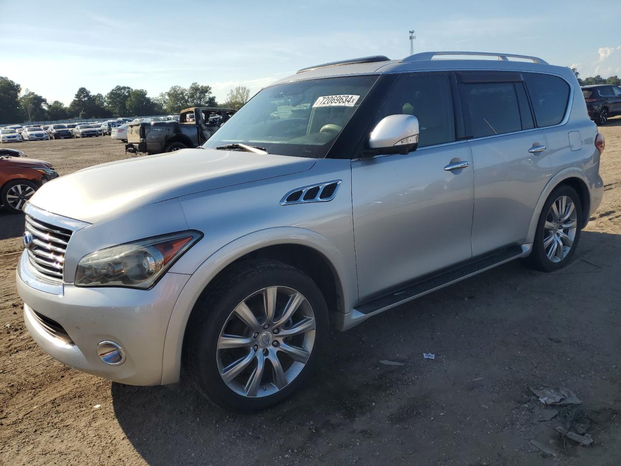 INFINITI QX56 2013