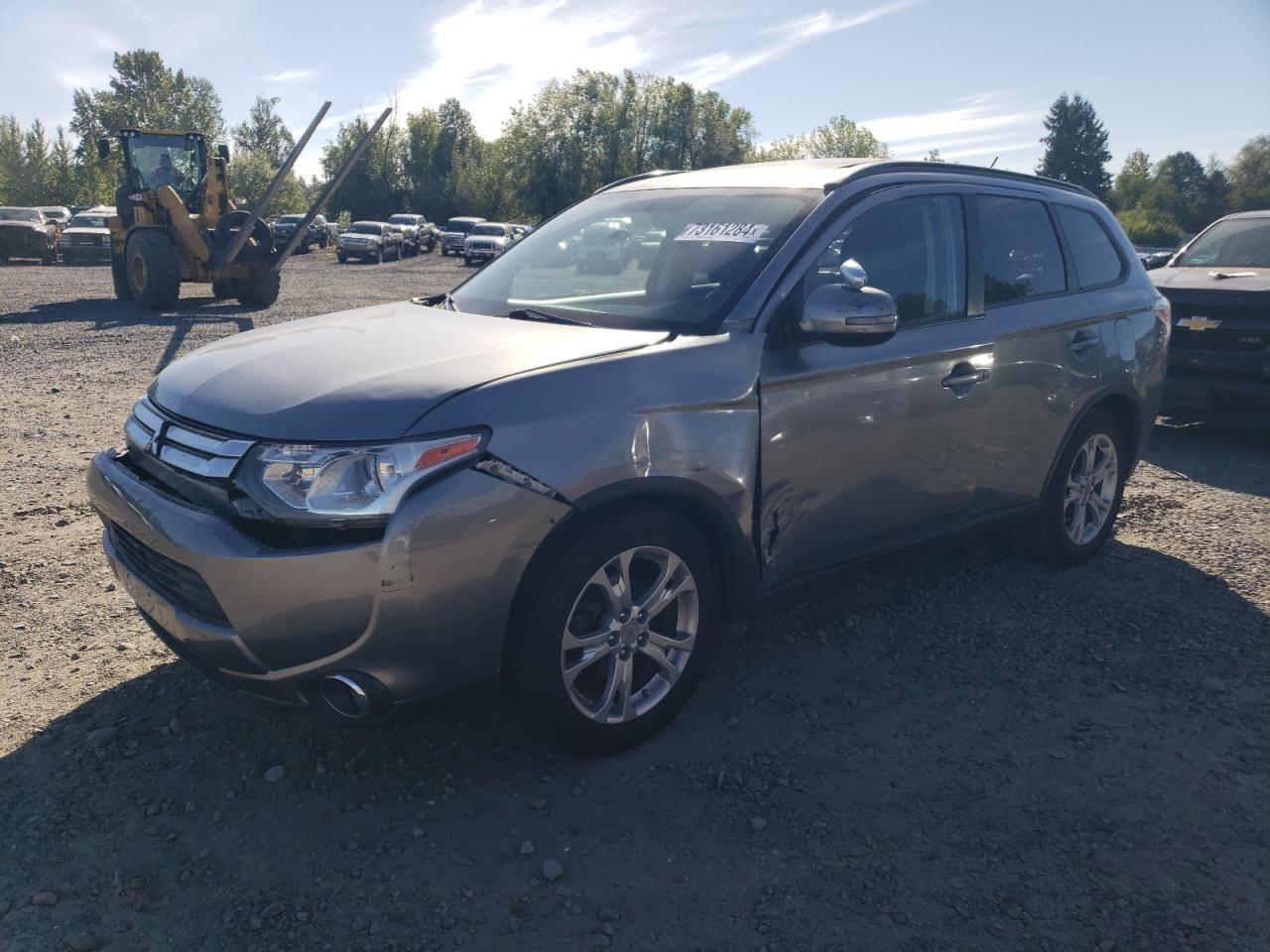 MITSUBISHI OUTLANDER 2015