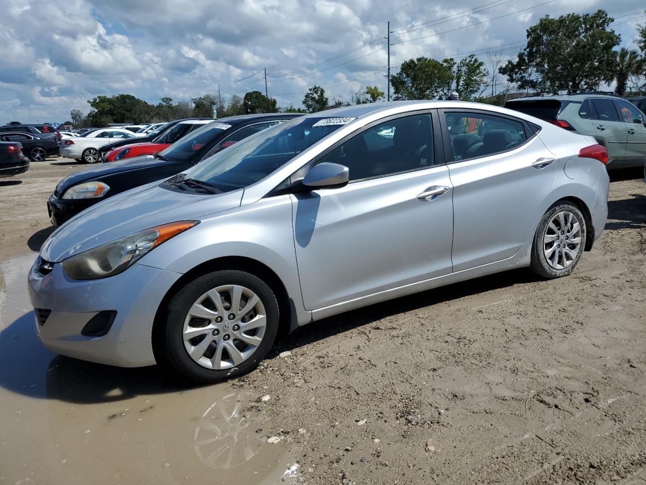 HYUNDAI ELANTRA GL 2013