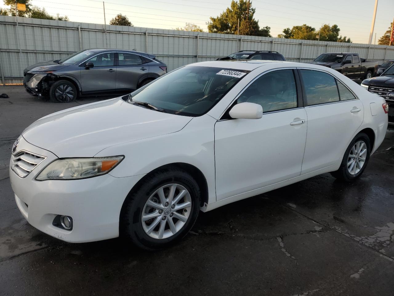 TOYOTA CAMRY SE 2011
