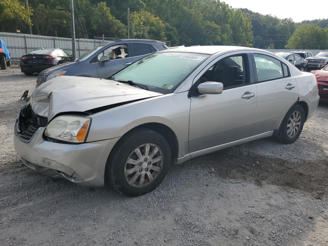 MITSUBISHI GALANT ES 2009