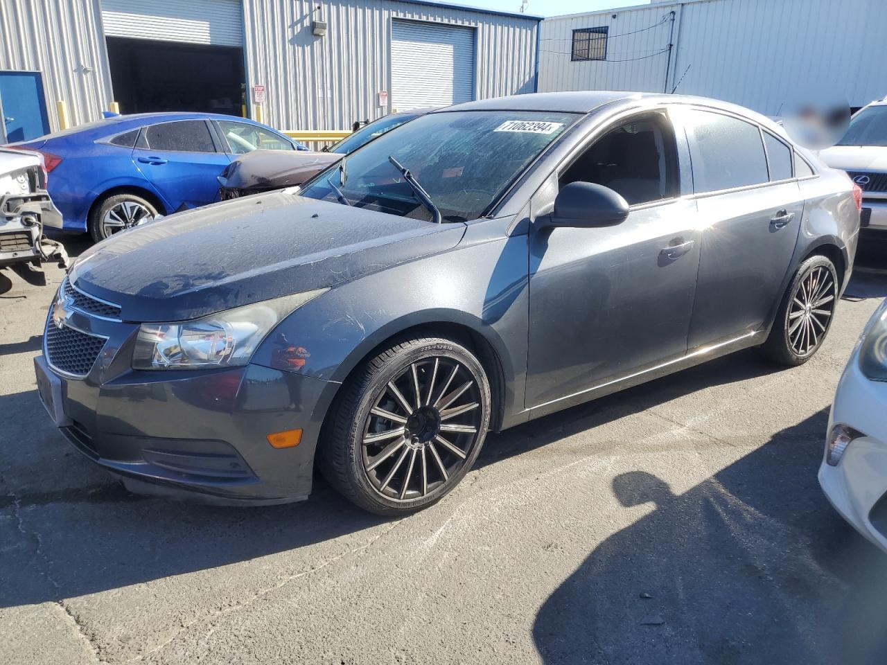 CHEVROLET CRUZE LS 2013