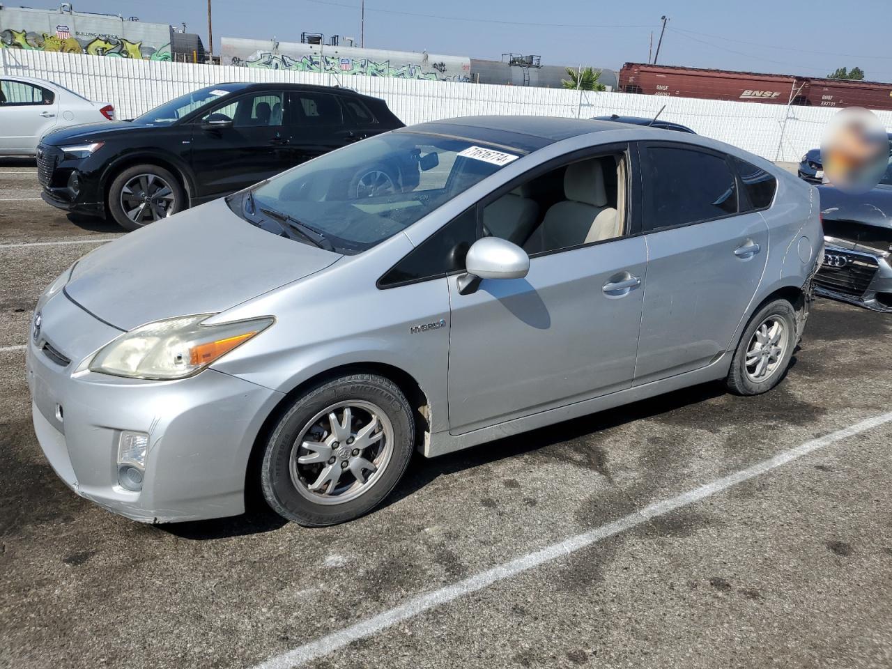 TOYOTA PRIUS 2010