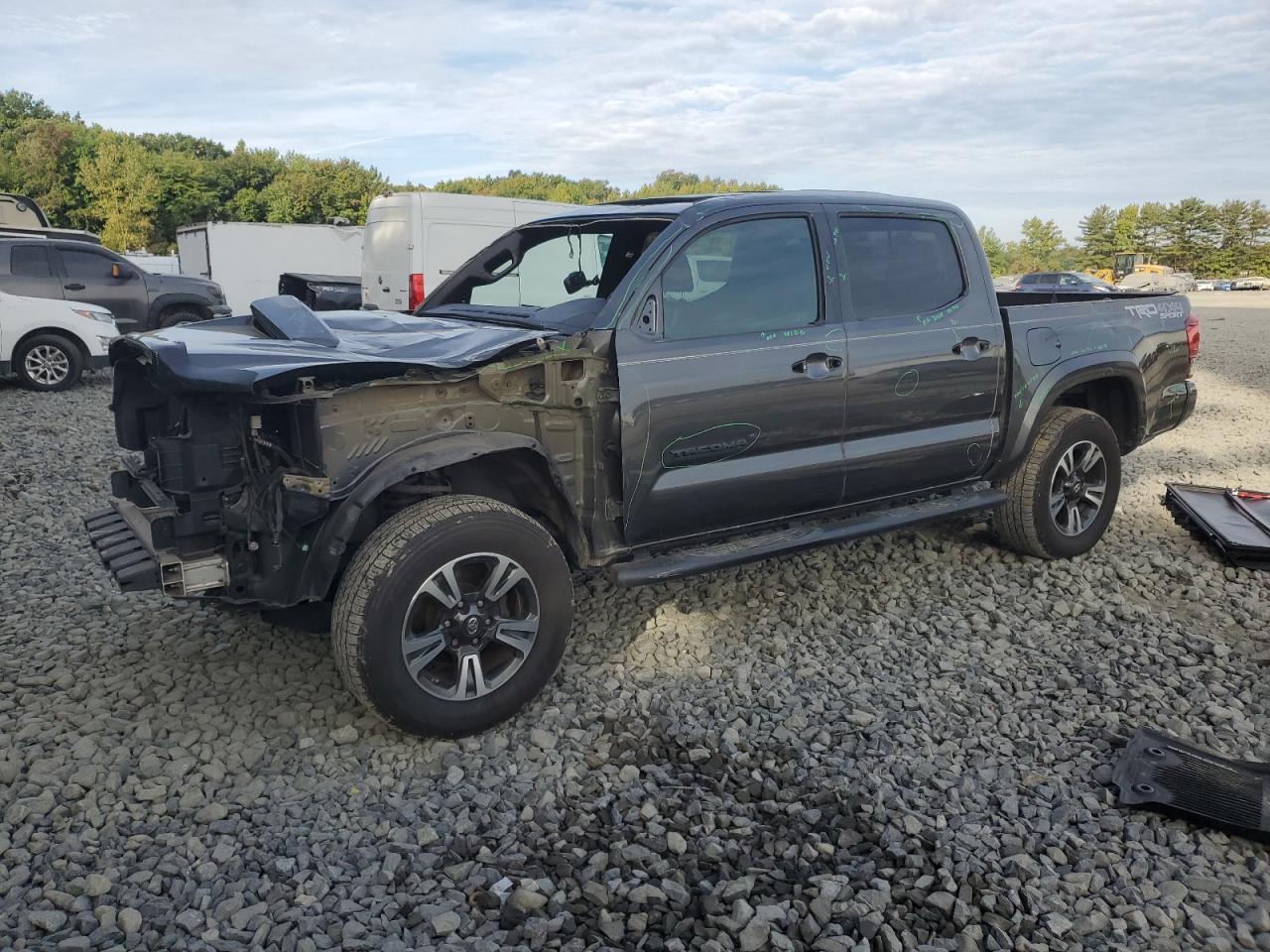 TOYOTA TACOMA DOU 2018