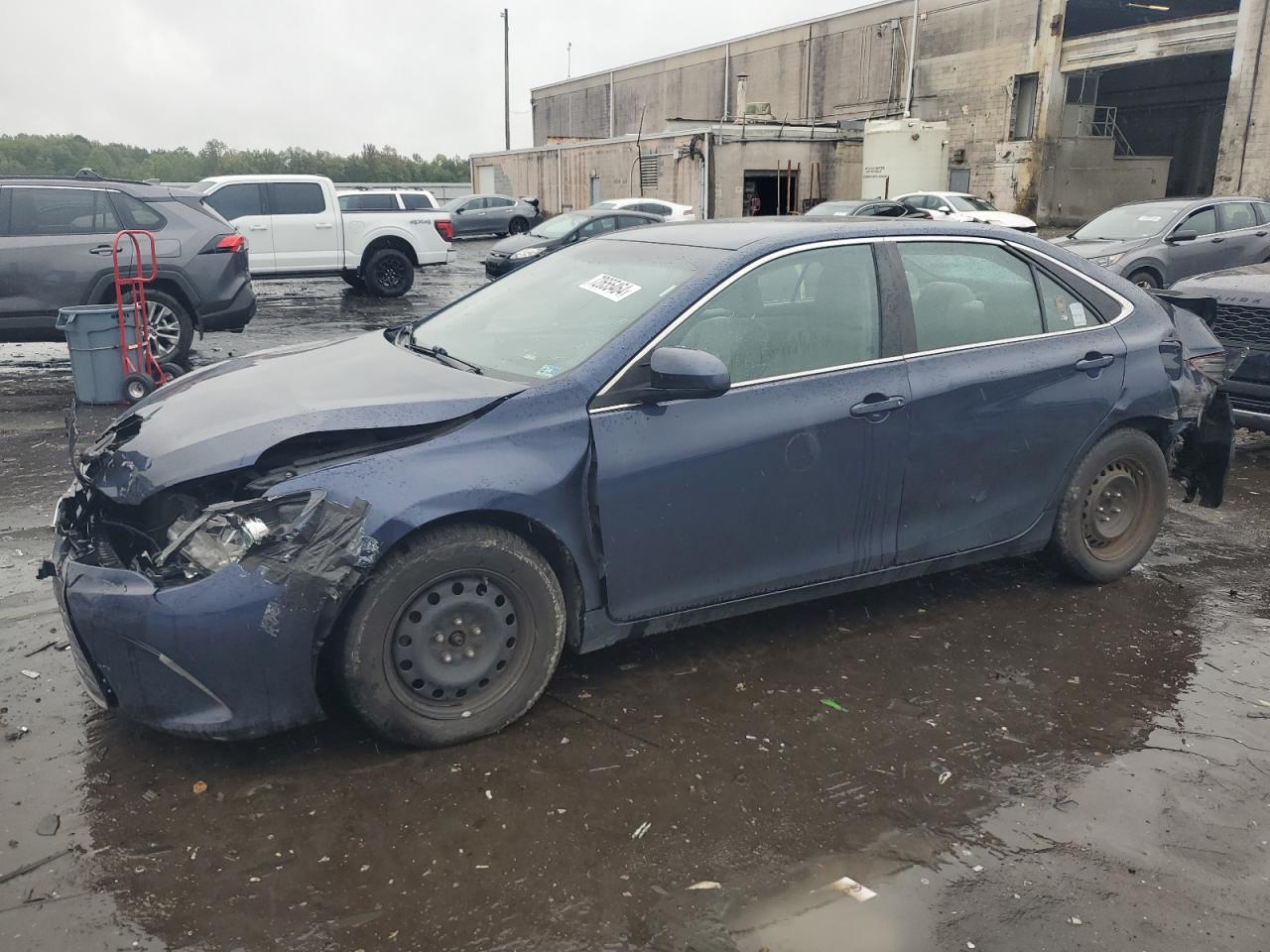 TOYOTA CAMRY LE 2016
