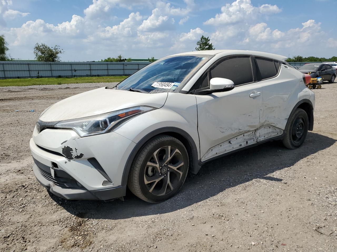 TOYOTA C-HR XLE 2018