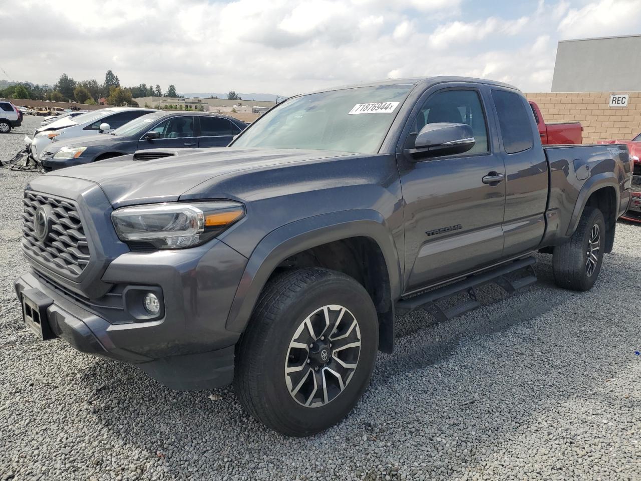 TOYOTA TACOMA ACC 2022