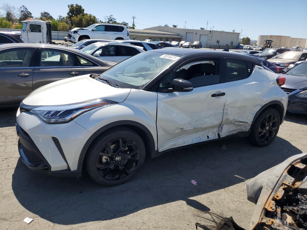 TOYOTA C-HR XLE 2021