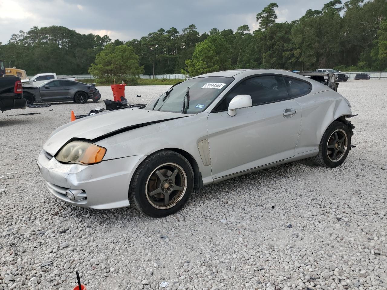 HYUNDAI TIBURON 2004