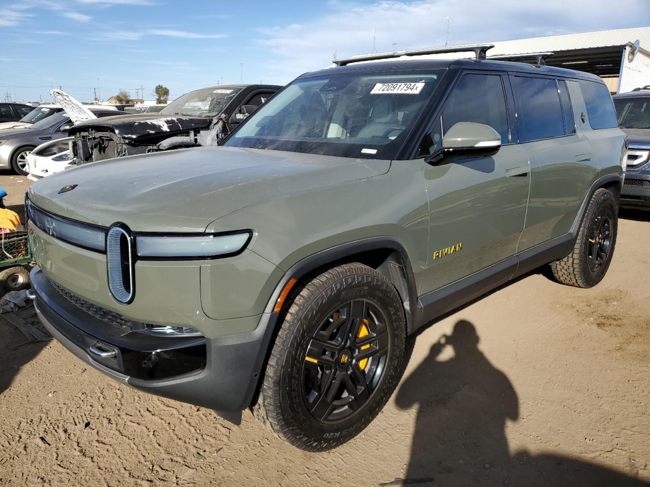 RIVIAN R1S LAUNCH 2023