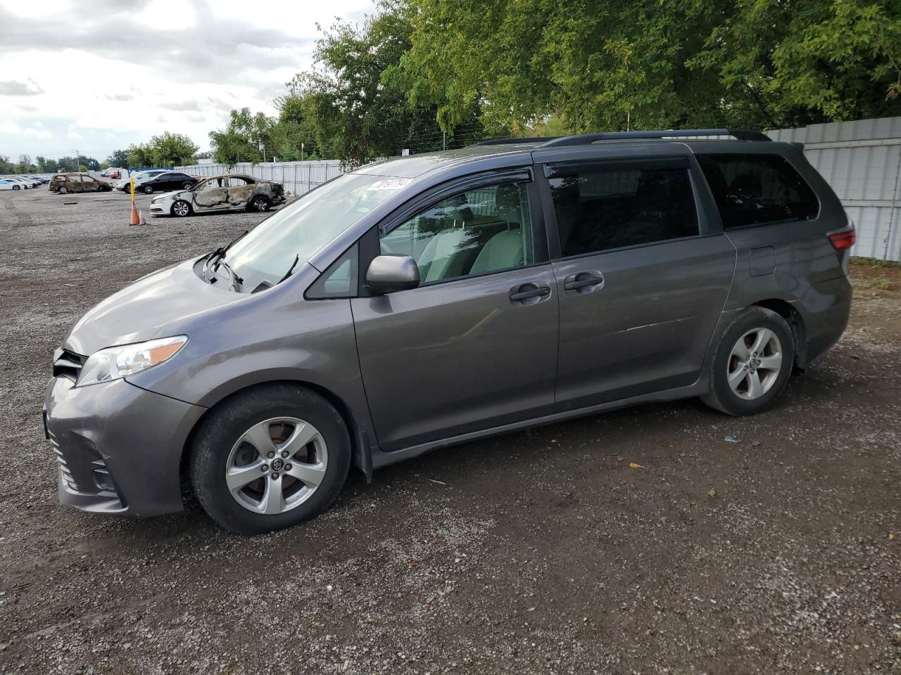 TOYOTA SIENNA L 2020