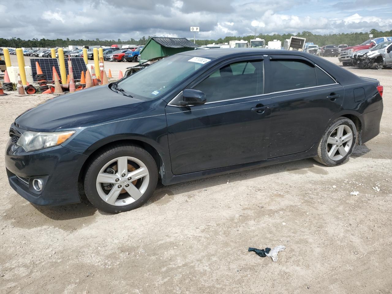 TOYOTA CAMRY L 2014