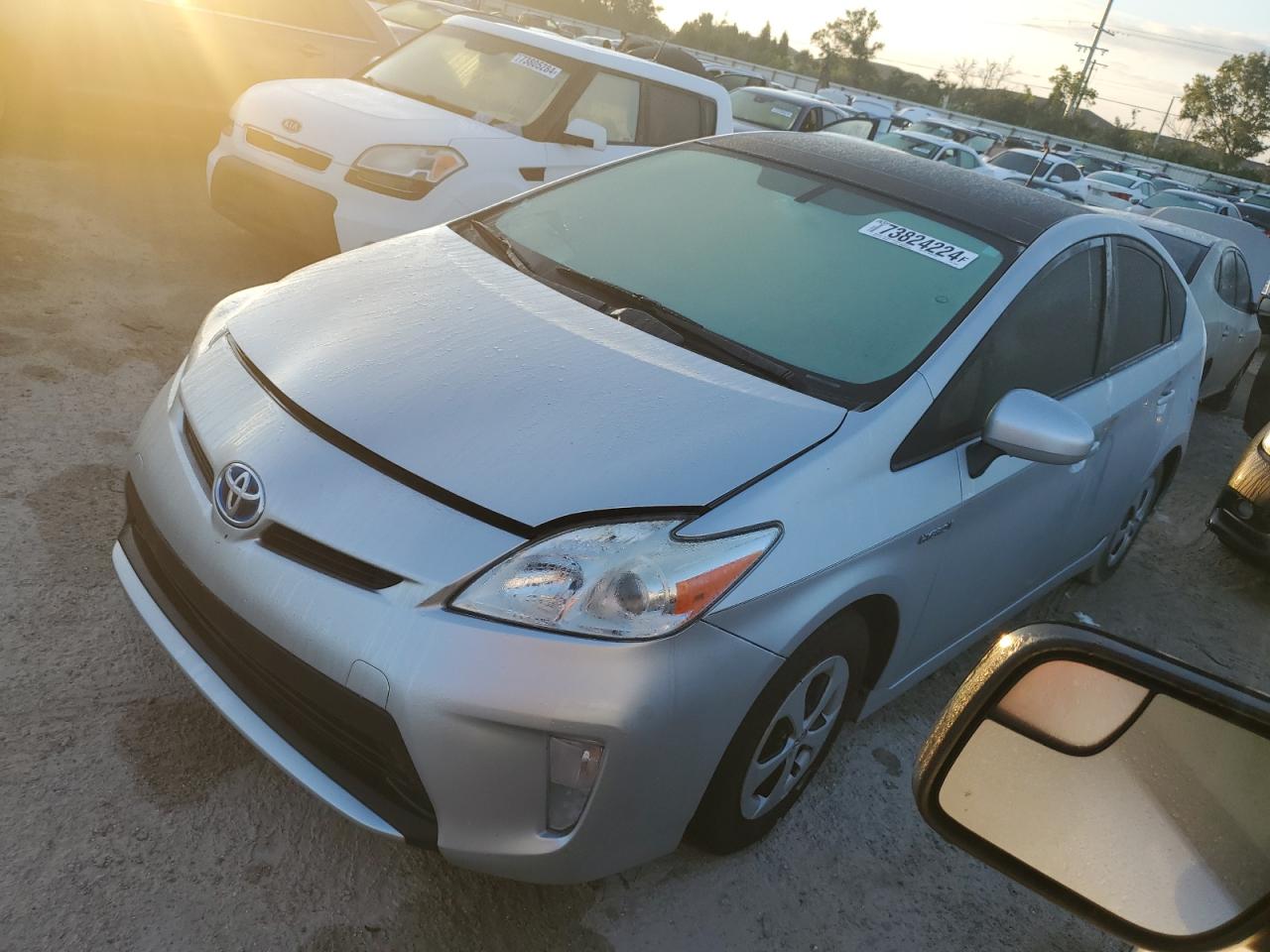 TOYOTA PRIUS 2014