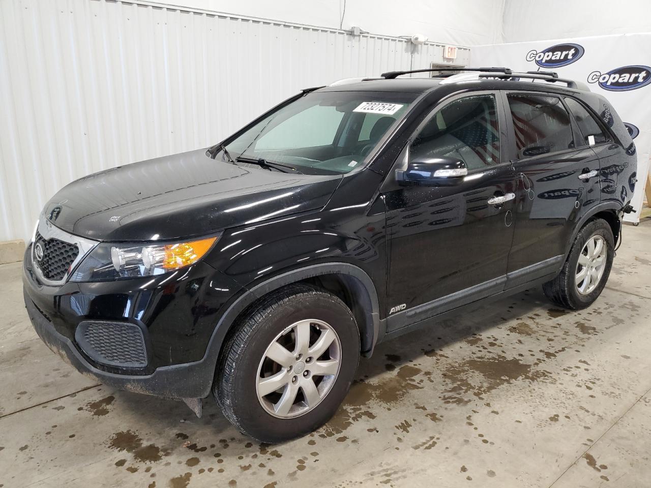 KIA SORENTO LX 2013