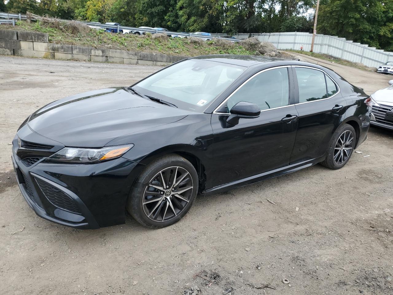 TOYOTA CAMRY SE 2021