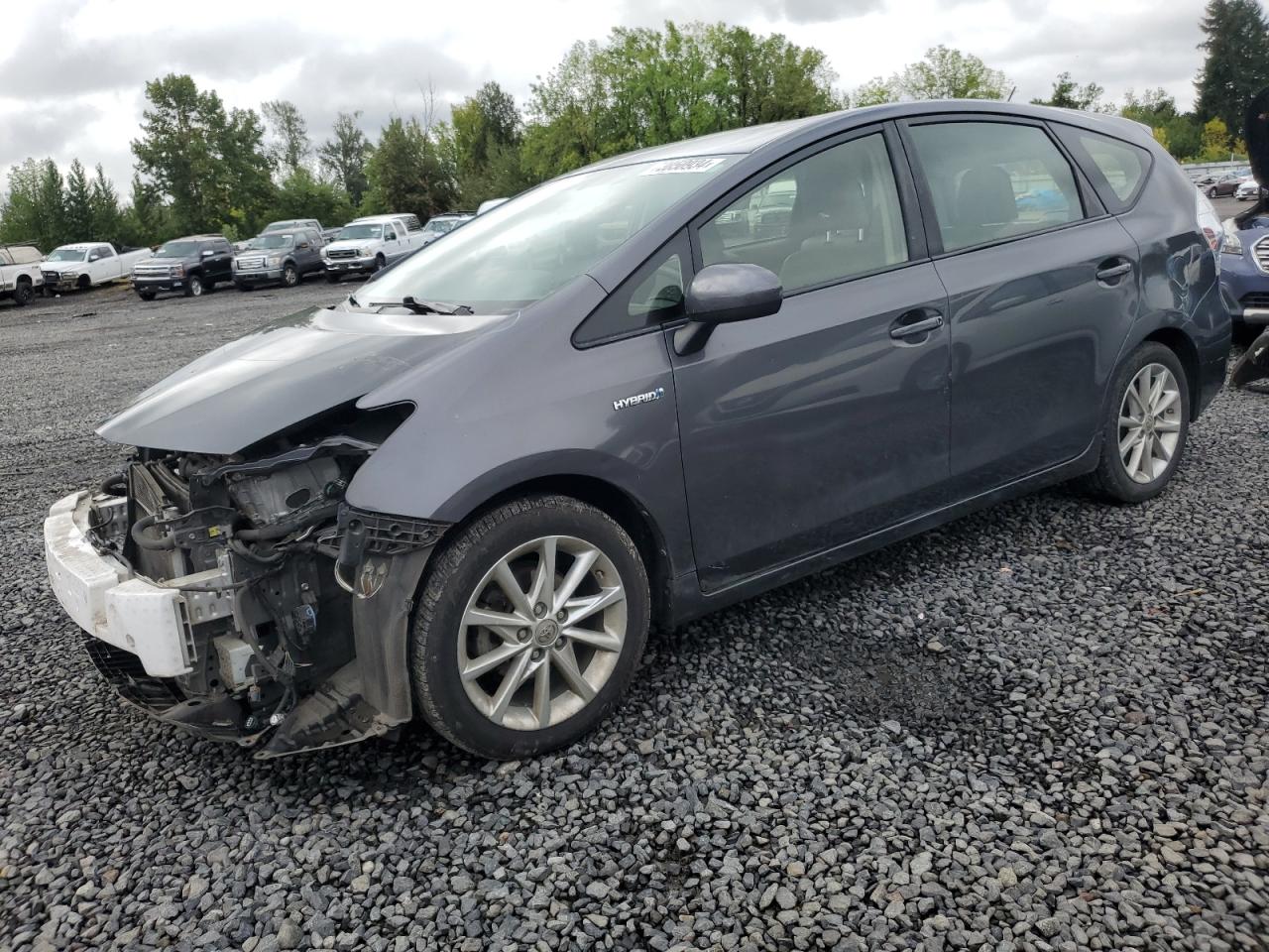 TOYOTA PRIUS V 2014