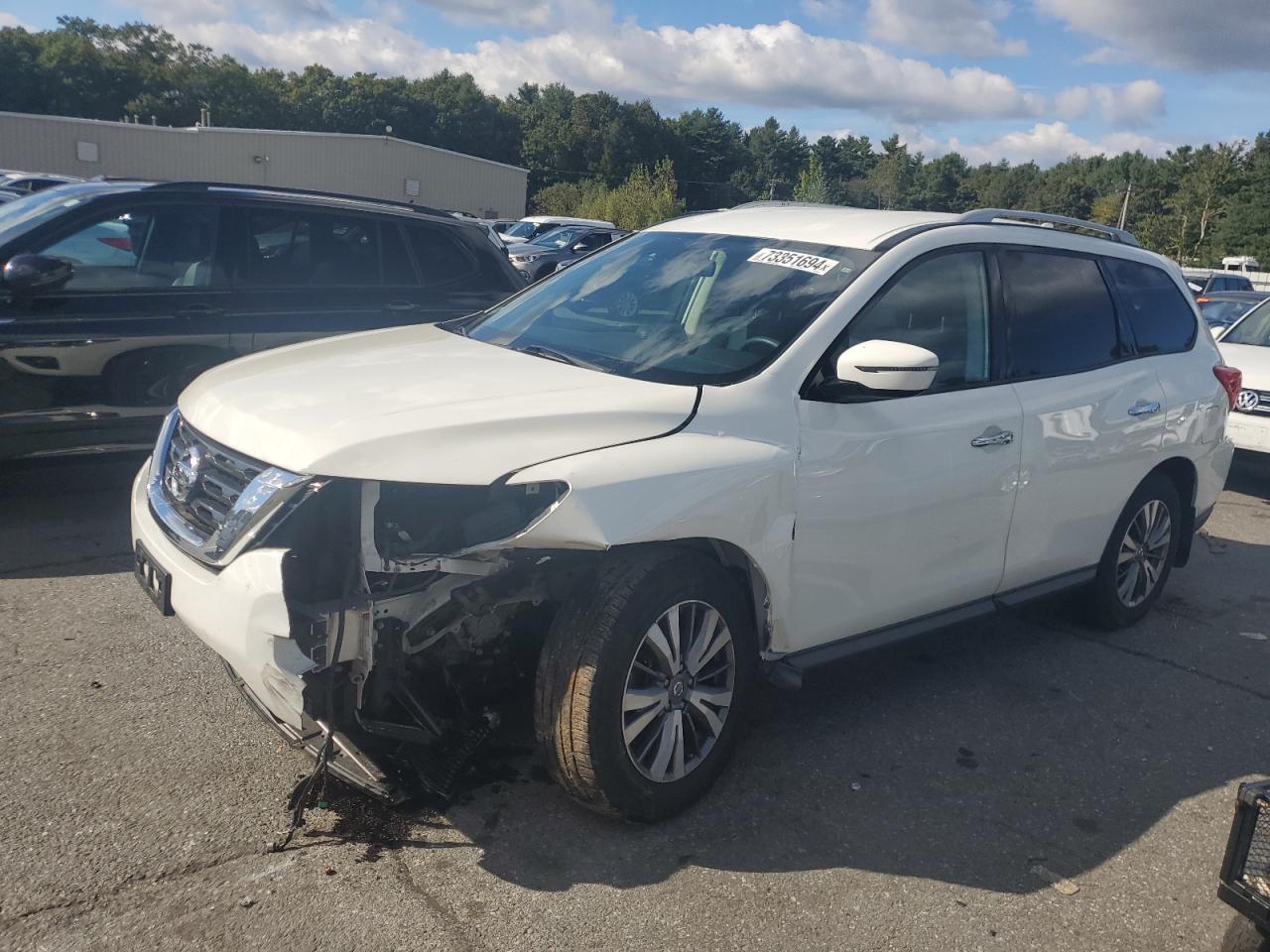 NISSAN PATHFINDER 2019