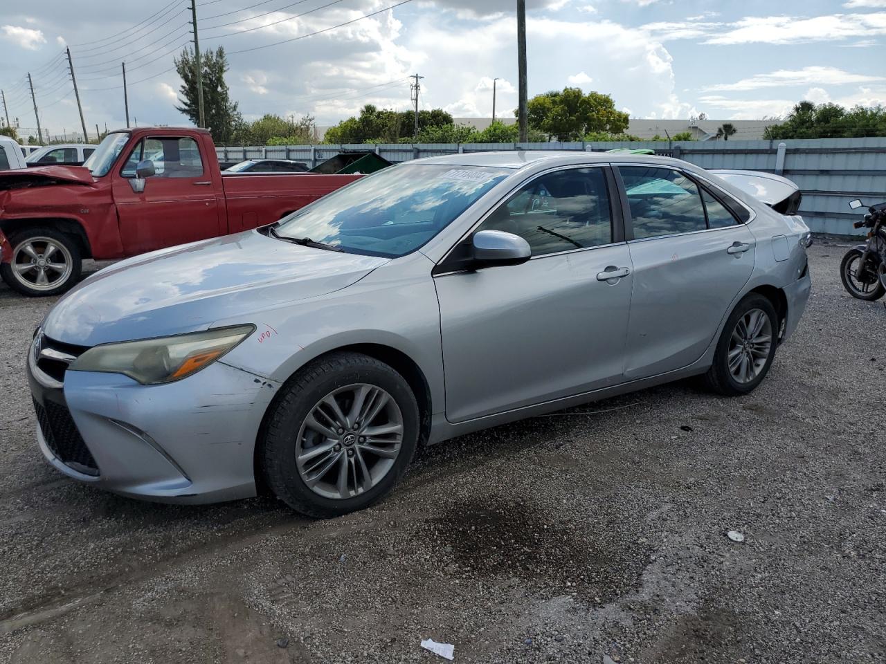 TOYOTA CAMRY LE 2017