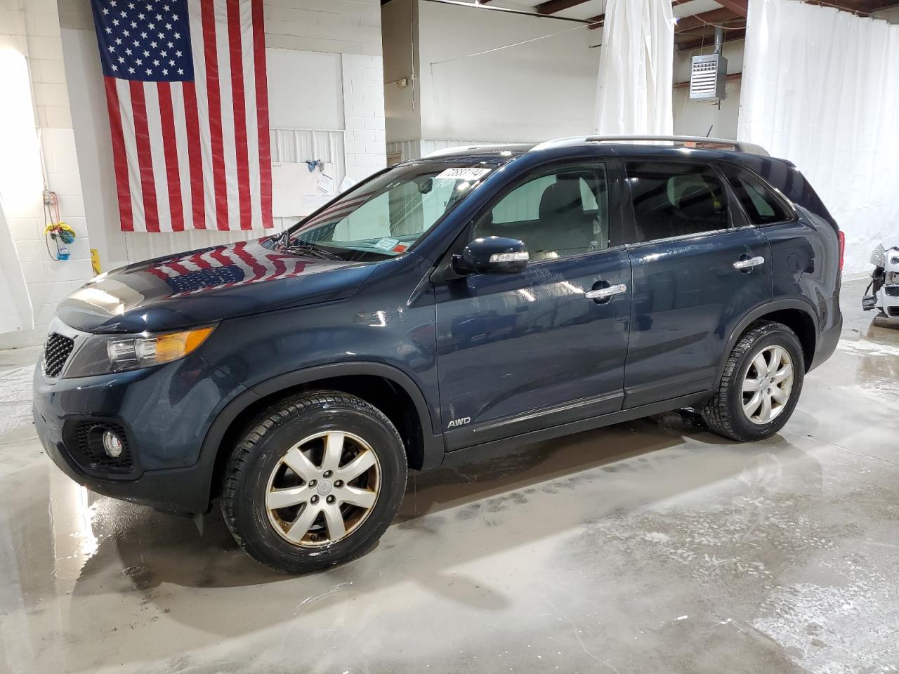 KIA SORENTO LX 2013