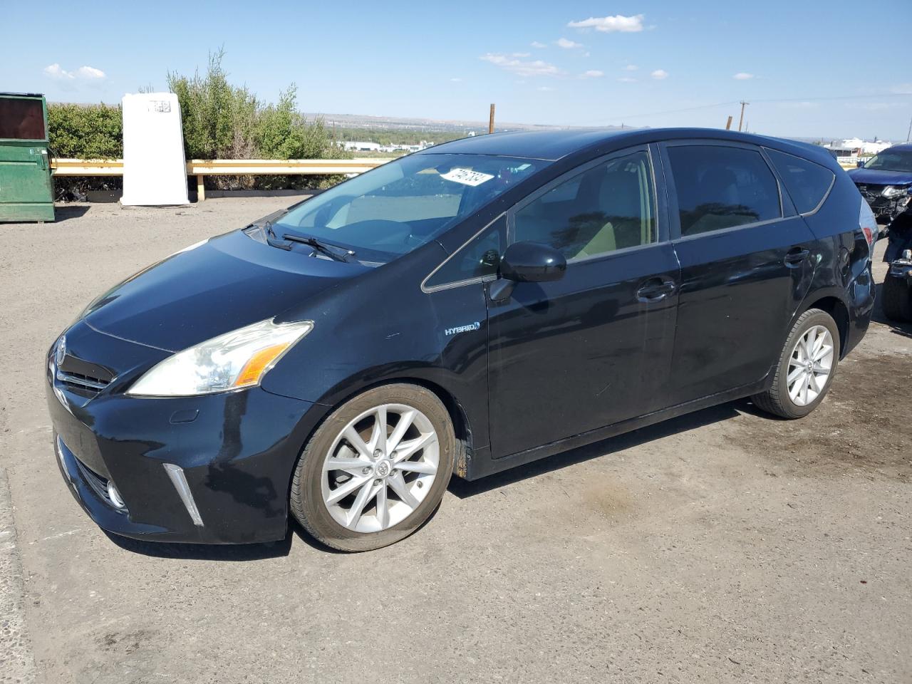 TOYOTA Prius V 2012