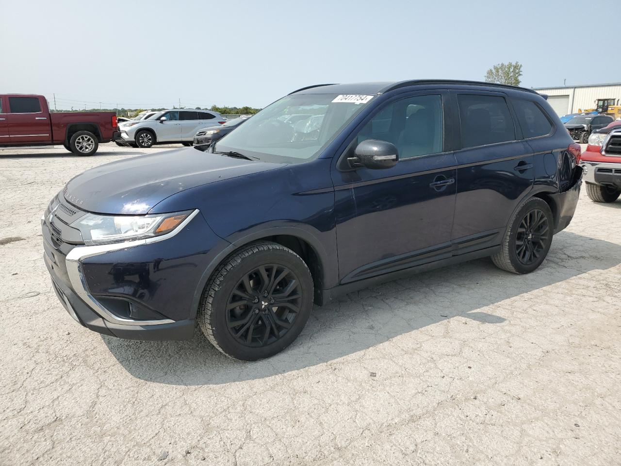 MITSUBISHI OUTLANDER 2019