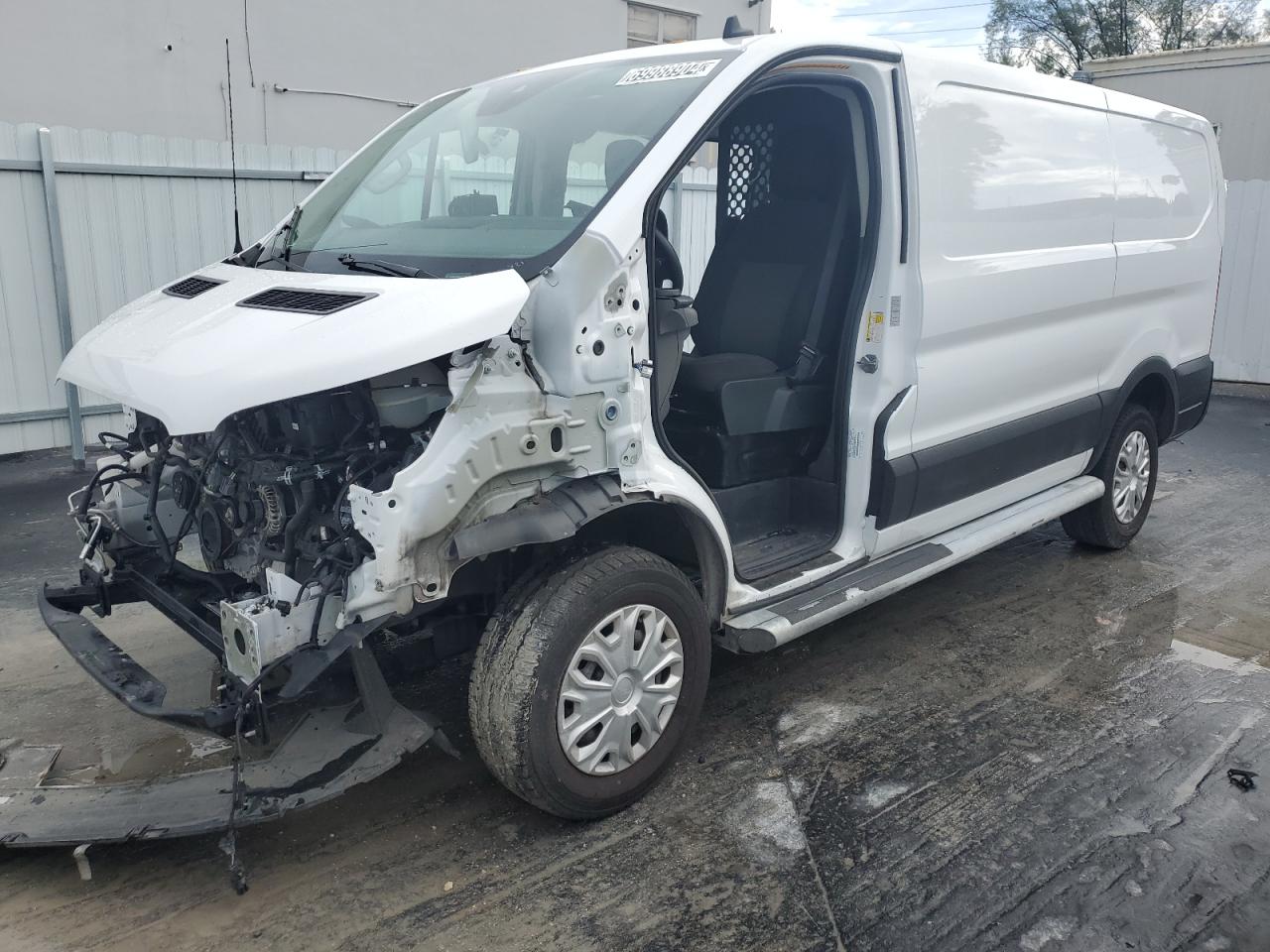 FORD TRANSIT T- 2023