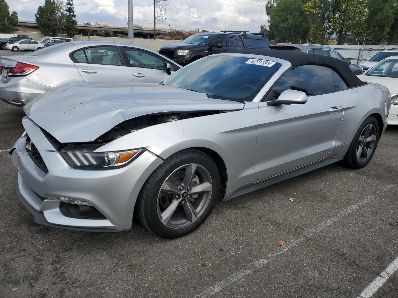 FORD MUSTANG 2015