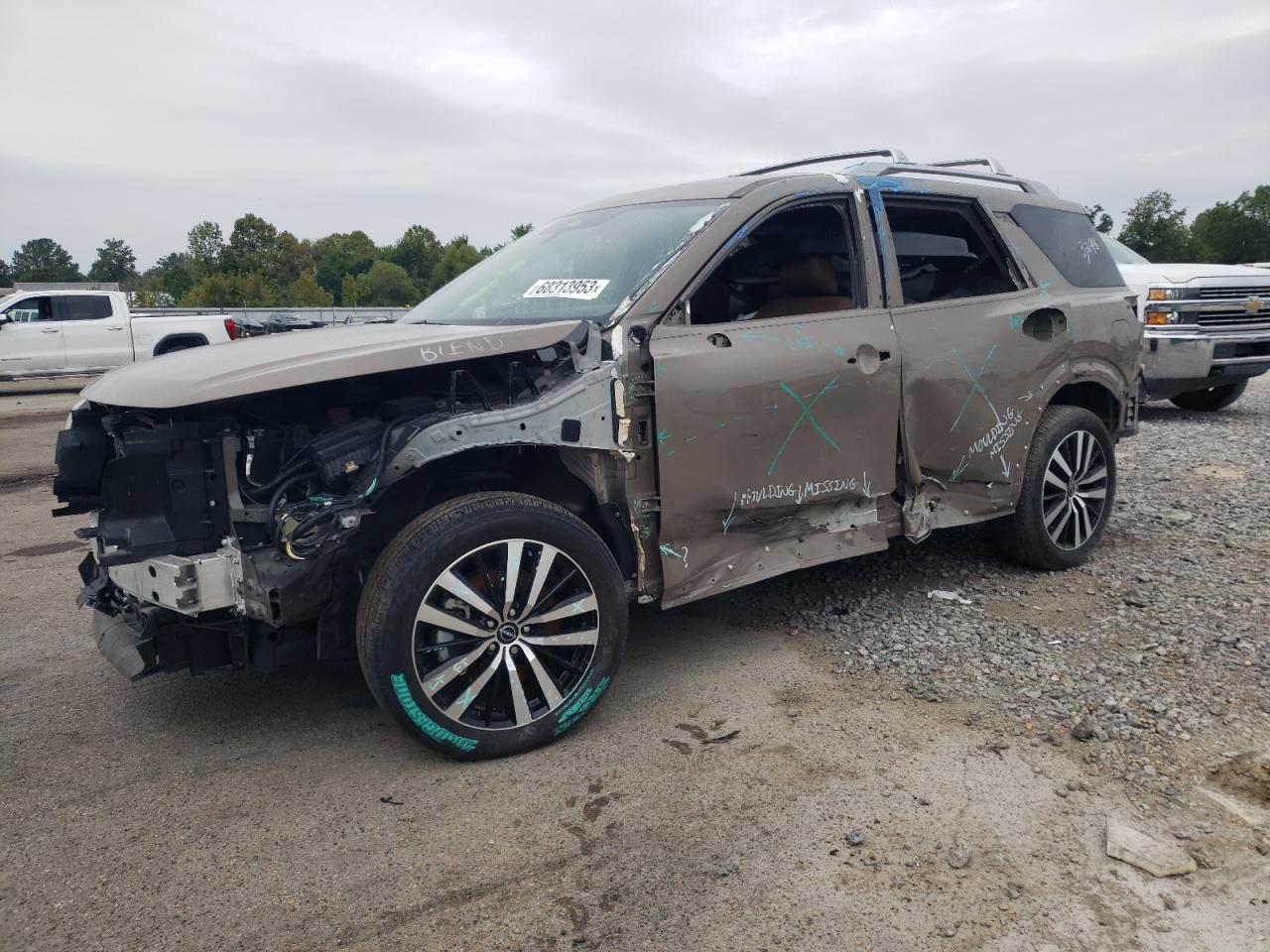 NISSAN PATHFINDER 2023