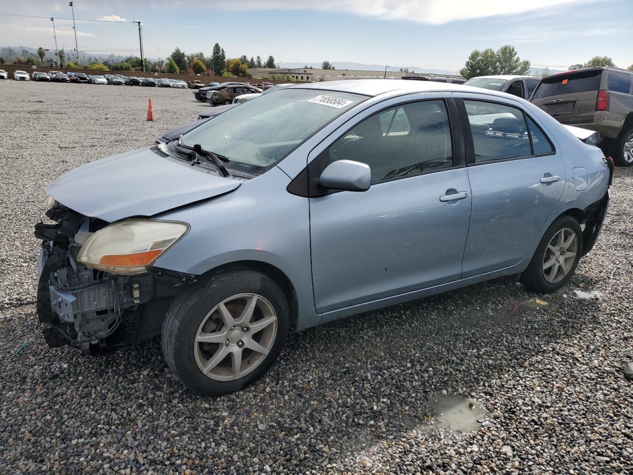 TOYOTA Yaris 2010
